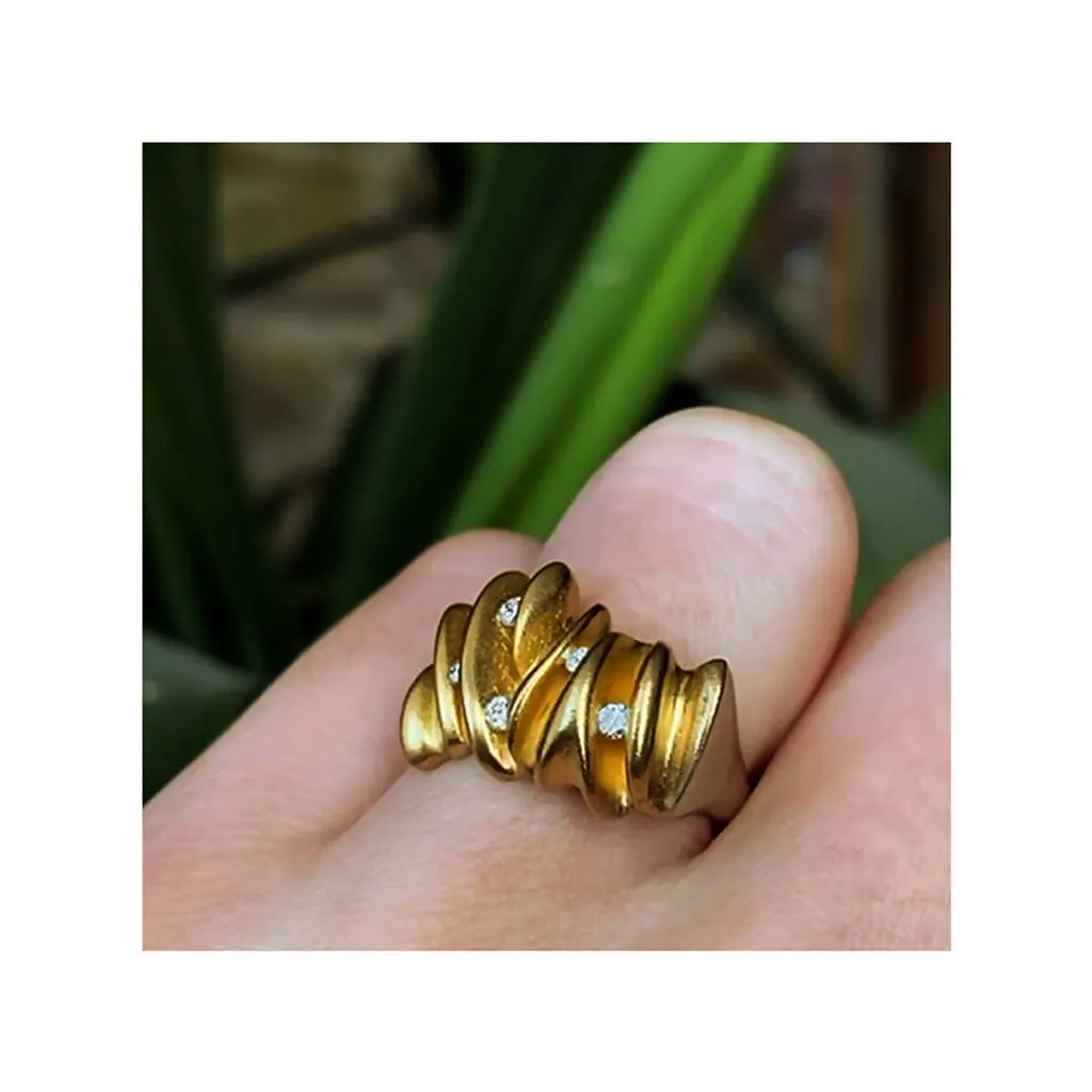 5 diamond sculptural silver shell ring with contrasting 22ct gold plating